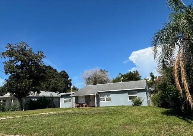 Photo 1 of Single family home for sale at 687 Walkup Dr, Orlando, FL 32808 | MLS# O6394423 | Listing updated on 2026-09-06
