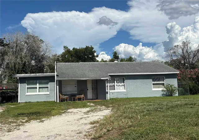Photo 2 of Single family home for sale at 687 Walkup Dr, Orlando, FL 32808 | MLS# O6394423 | Listing updated on 2026-09-06