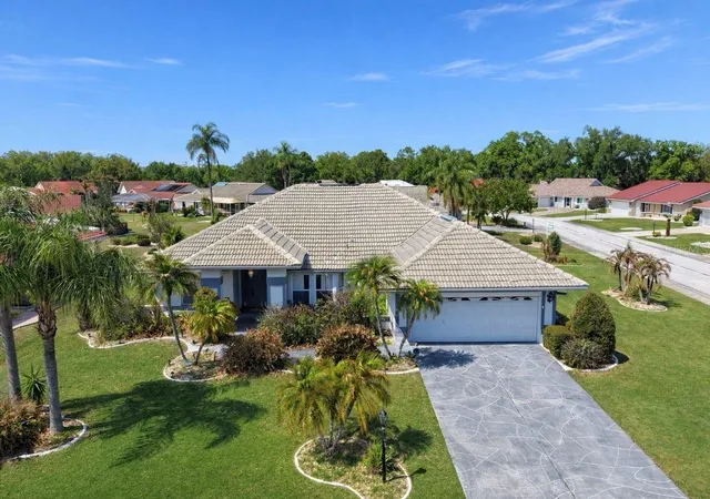 3rd image of 2003 New Bedford Dr, Sun City Center, FL 33573 | MLS# TB8491524