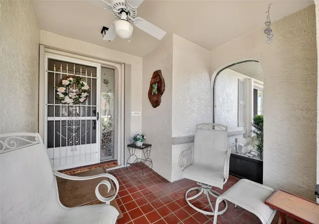 Listing Photo 4 - Condo for sale in building located at 2322 Lancaster Dr, SUN CITY CENTER, FL 33573