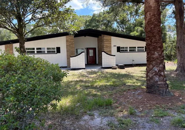1st image of 1337 Ne 31st Pl, Gainesville, FL 32609 | MLS# A4687871