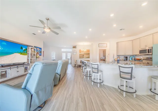 4th image of 1096 Sandpiper Loop, Winter Haven, FL 33881 | MLS# S5146706