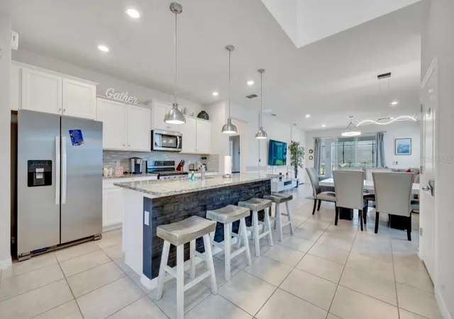 5th image of 7204 Oakmoss Loop, Davenport, FL 33837 | MLS# O6394455