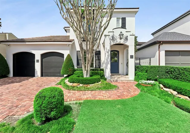 Photo 1 of Single family home for sale at 621 Huntington Ave, Winter Park, FL 32789 | MLS# O6394464 | Listing updated on 2026-08-11