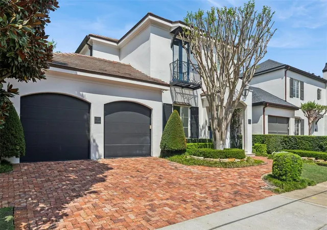 Photo 2 of Single family home for sale at 621 Huntington Ave, Winter Park, FL 32789 | MLS# O6394464 | Listing updated on 2026-08-11