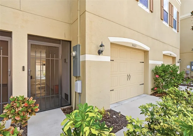 Photo 2 of Townhouse for sale at 5523 Yellowfin Ct, New Port Richey, FL 34652 | MLS# TB8491569 | Listing updated on 2026-08-24