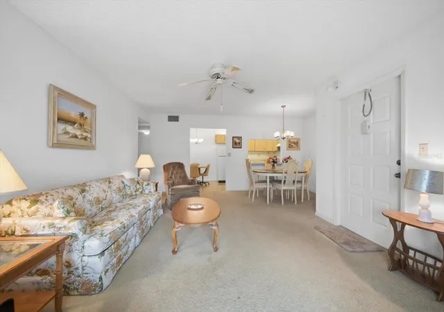 3rd image of 1441 Pine Gln Ln, Tarpon Springs, FL 34688