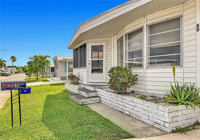 Homes for sale in Palmetto, FL | 80 Del Rio Dr, Palmetto, FL 34221 | MLS# A4687897