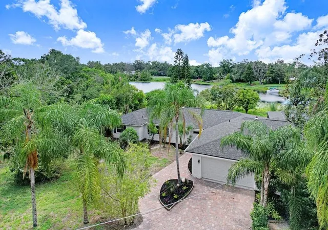 Photo 3 of Single family home for sale at 1350 Eckles Dr, Tampa, FL 33612 | MLS# TB8491587 | Listing updated on 2026-10-07