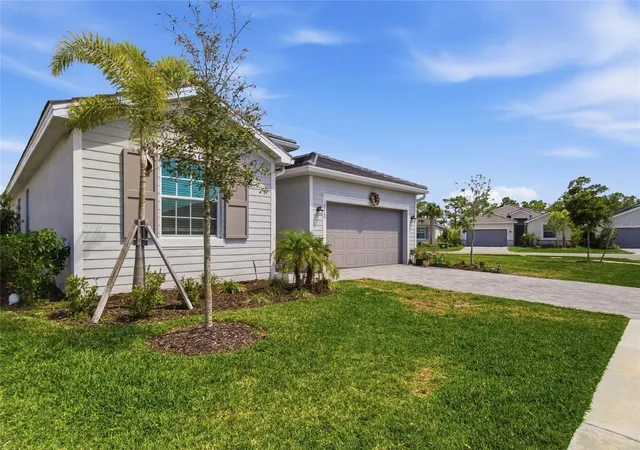 2nd image of 19060 Cabernet Ct, Venice, FL 34293 | MLS# N6143637