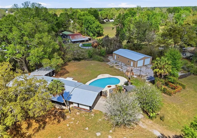 Homes for sale in Trenton, FL | 980 Sw 105th St, Trenton, FL 32693 | MLS# GC538937