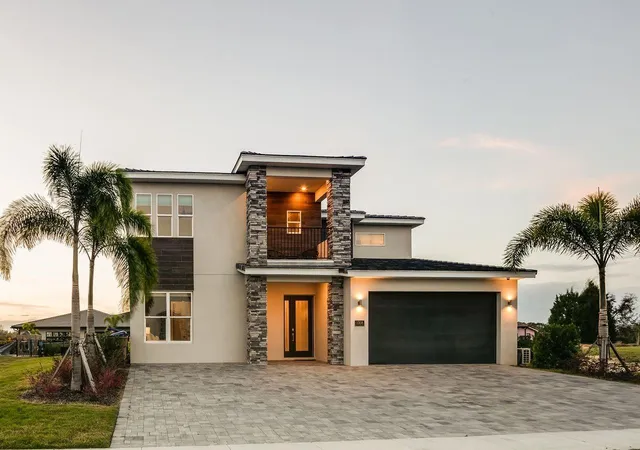 Photo 1 of Mansion for sale at 1008 Coyote Crk Way, Reunion, FL 34747 | MLS# O6394529 | Listing updated on 2026-09-12