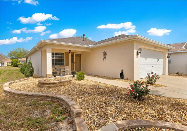 Photo 2 of Single family home for sale at 9815 SW 92nd Place Rd, Ocala, FL 34481 | MLS# OM721708 | Listing updated on 2026-09-21