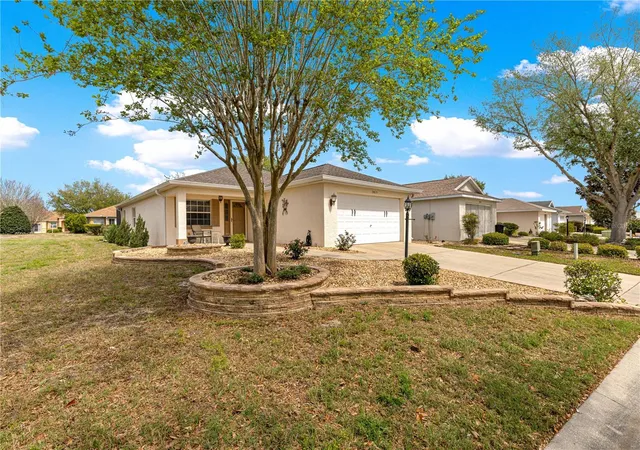 Photo 4 of Single family home for sale at 9815 SW 92nd Place Rd, Ocala, FL 34481 | MLS# OM721708 | Listing updated on 2026-09-21