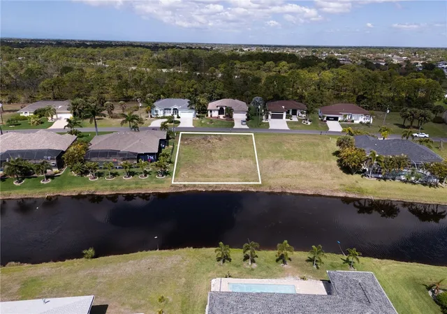 2nd image of 134 White Marsh Ln, Rotonda West, FL 33947 | MLS# A4687935