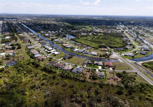 5th image of 134 White Marsh Ln, Rotonda West, FL 33947 | MLS# A4687935