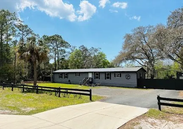 Photo 1 of Manufactured home for sale at 7161 Schering St, Weeki Wachee, FL 34613 | MLS# W7884339 | Listing updated on 2026-05-14