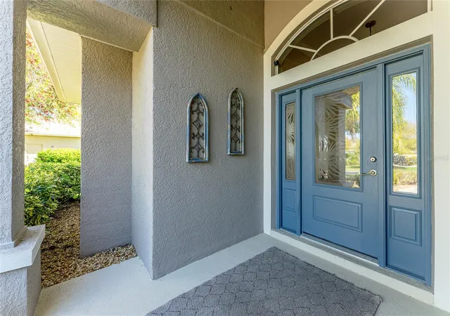 3rd image of 872 Clear Lake Dr, Englewood, FL 34223 | MLS# D6146809