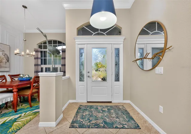 4th image of 872 Clear Lake Dr, Englewood, FL 34223 | MLS# D6146809