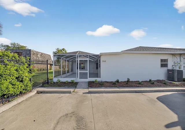 Single family home for sale at 2948 Tangerine Ct, LEESBURG, FL 34748 | MLS# G5110262