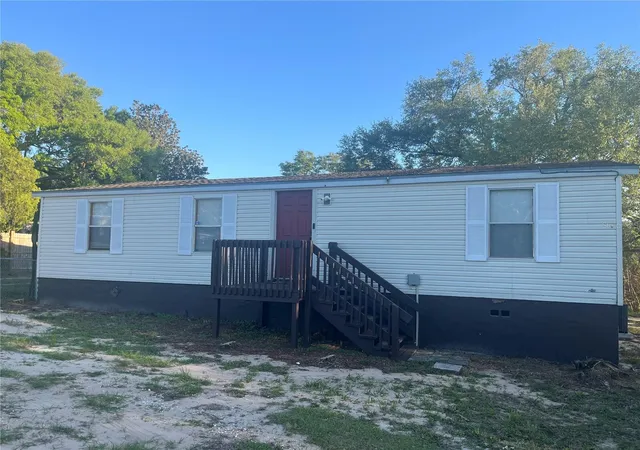 Photo 1 of Manufactured home for sale at 142 Winston Ave, Lake Wales, FL 33853 | MLS# S5146737 | Listing updated on 2026-10-05