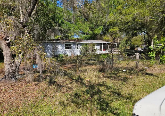 Photo 2 of Manufactured home for sale at 6417 Saddletree Dr, Wesley Chapel, FL 33544 | MLS# TB8491718 | Listing updated on 2026-10-01