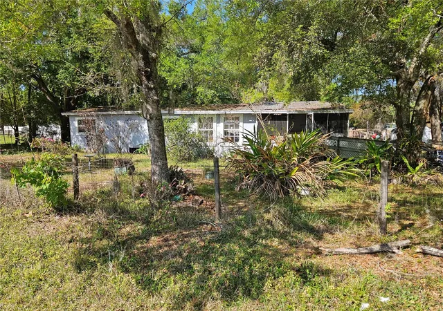 Photo 3 of Manufactured home for sale at 6417 Saddletree Dr, Wesley Chapel, FL 33544 | MLS# TB8491718 | Listing updated on 2026-10-01