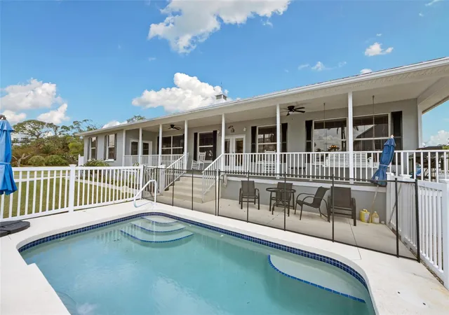 2nd image of 310 13th Ave W, Palmetto, FL 34221 | MLS# A4687960