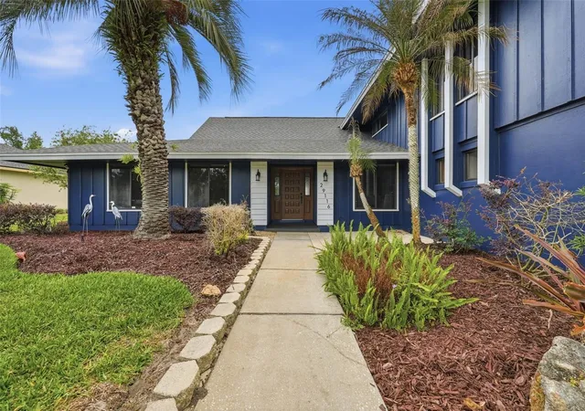 Photo 4 of Single family home for sale at 29116 Beauclaire Dr, Tavares, FL 32778 | MLS# G5110271 | Listing updated on 2026-10-06