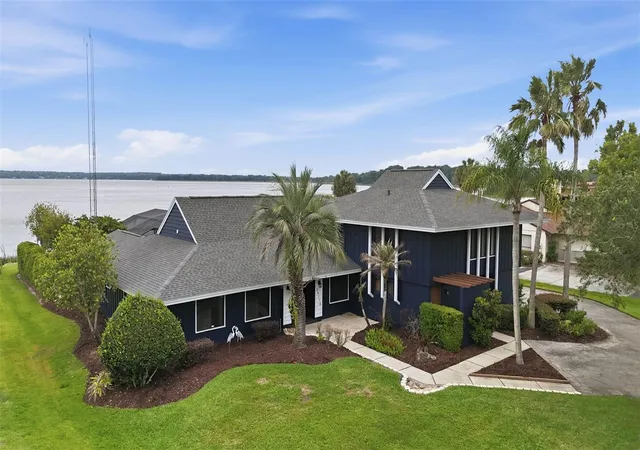 Photo 1 of Single family home for sale at 29116 Beauclaire Dr, Tavares, FL 32778 | MLS# G5110271 | Listing updated on 2026-10-06