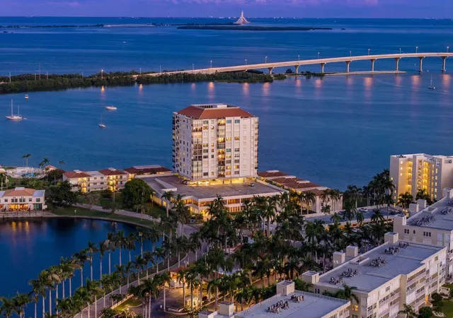 2nd image of 6287 Bahia Del Mar Cir #1202, Saint Petersburg, FL 33715 | MLS# TB8491764