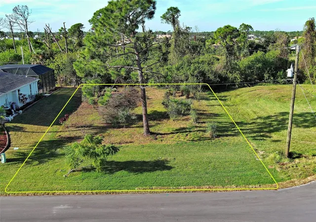 Photo 1 of Land for sale at 43 Tee View Rd, Rotonda West, FL 33947 | MLS# D6146812 | Listing updated on 2026-07-08