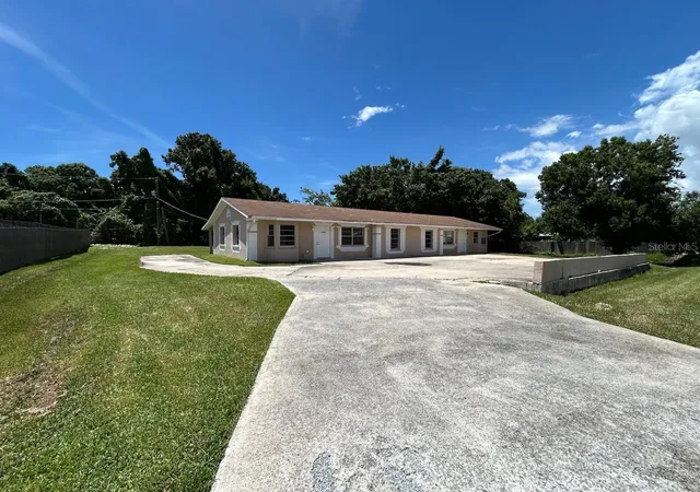 1st image of 1031 30th Ave E, Bradenton, FL 34208 | MLS# A4687988