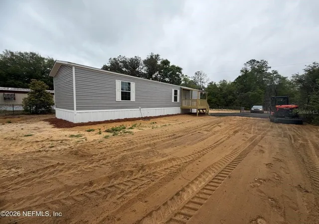 Photo 3 of Manufactured home for sale at 213 Milton Ave, Interlachen, FL 32148 | MLS# S5146756 | Listing updated on 2026-09-17