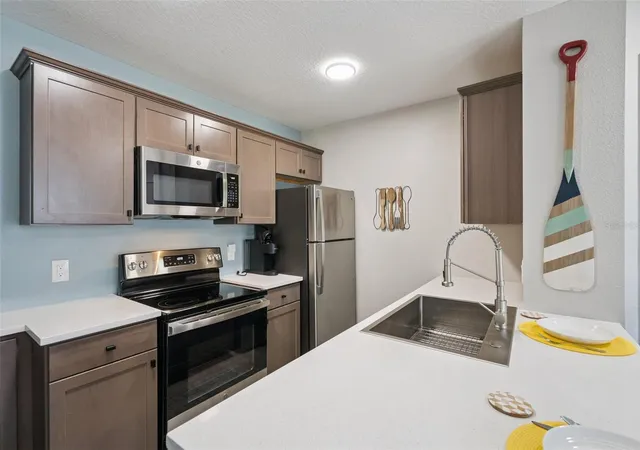 5th image of 2592 Grassy Pt Dr, LAKE MARY, FL 32746