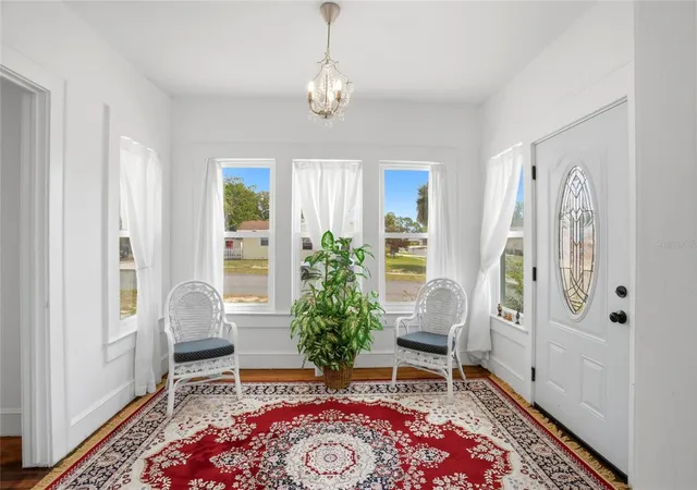 2nd image of 18 E Orange St, Davenport, FL 33837 | MLS# O6394656