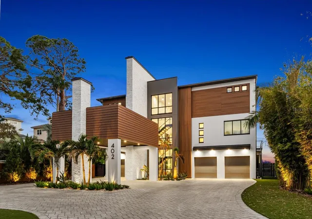 1st image of 402 Hillsborough St, Palm Harbor, FL 34683 | MLS# TB8491844
