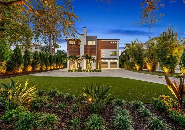 3rd image of 402 Hillsborough St, Palm Harbor, FL 34683 | MLS# TB8491844