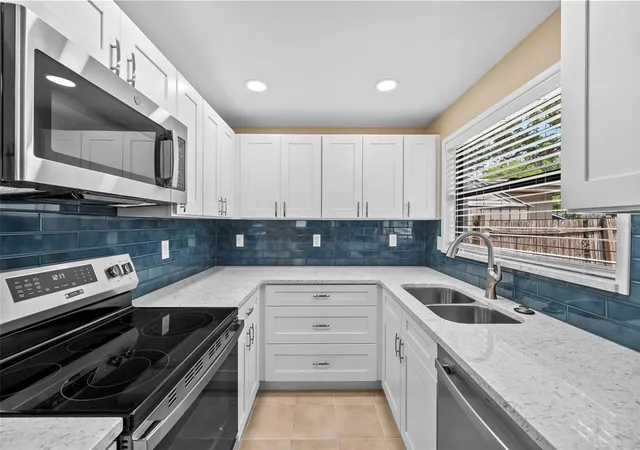 4th image of 1193 & 1195 Bass Blvd, Dunedin, FL 34698 | MLS# TB8491866