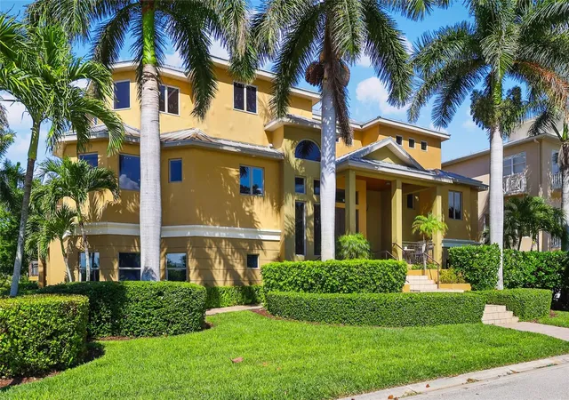 Homes for sale in Bradenton, FL | 7158 Hawks Harbor Cir, Bradenton, FL 34207 | MLS# A4688009