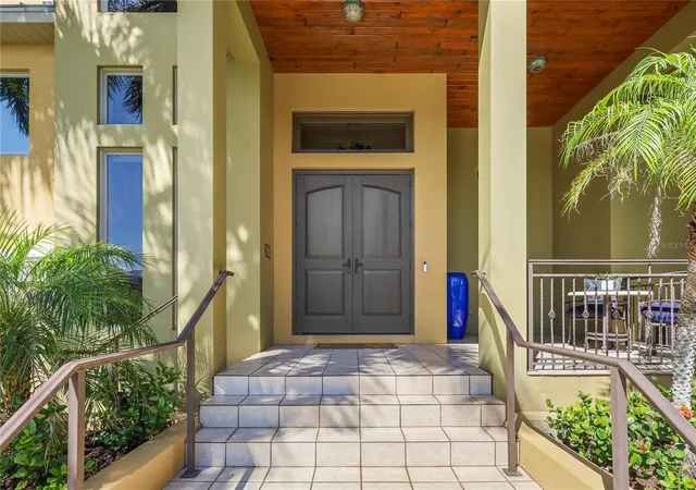 Homes for sale in Bradenton, FL | 7158 Hawks Harbor Cir, Bradenton, FL 34207 | MLS# A4688009