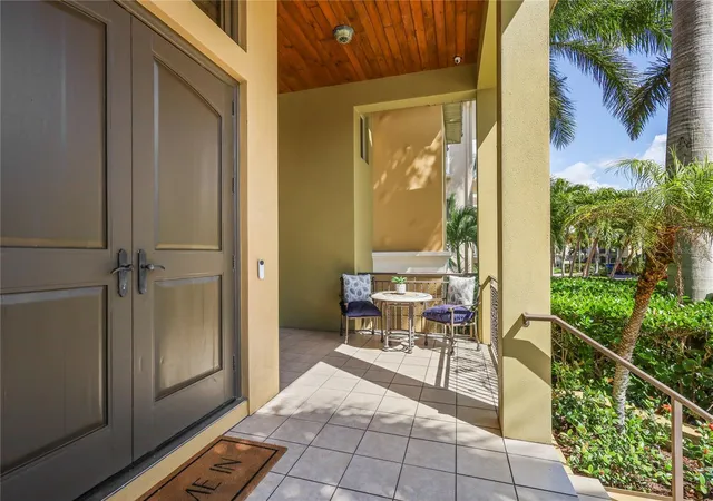 Homes for sale in Bradenton, FL | 7158 Hawks Harbor Cir, Bradenton, FL 34207 | MLS# A4688009