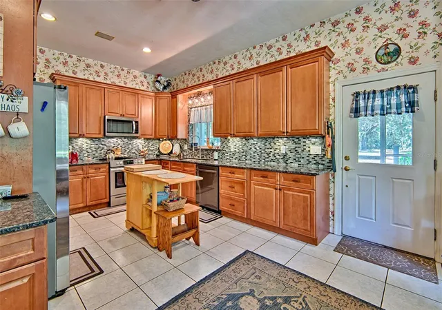 3rd image of 15522 Sw 75Th St, Archer, FL 32618 | MLS# GC538958