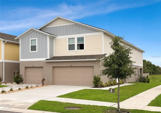 Photo 1 of Townhouse for sale at 3798 King Hl Dr, Haines City, FL 33844 | MLS# S5146774 | Listing updated on 2026-04-22