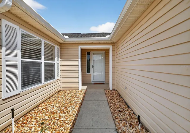 Photo 2 of Single family home for sale at 13811 Se 85th Circle, Summerfield, FL 34491 | MLS# G5110292 | Listing updated on 2026-08-23