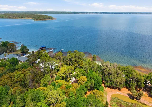 Homes for sale in Weirsdale, FL | 12621 Se Sunset Harbor Rd, Weirsdale, FL 32195 | MLS# OM721755