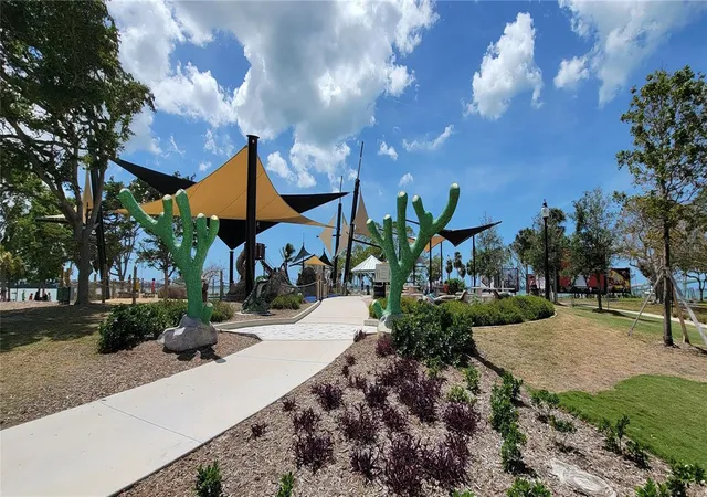2nd image of 435 S Gulfstream Ave, SARASOTA, FL 34236