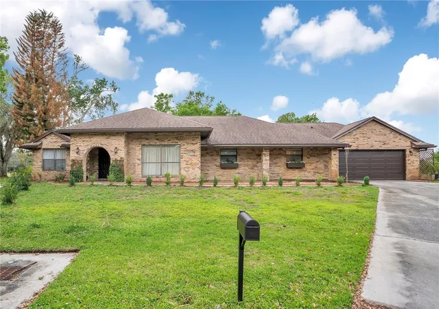 Photo 2 of Sale Pending at 2724 Ardon Ave, Orlando, FL 32833 | MLS# O6394718 | Listing updated on 2026-09-22