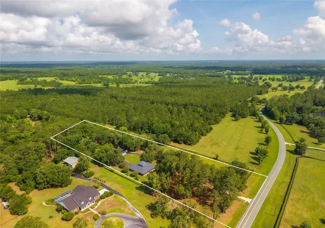 Photo 4 of Single family home for sale at 6450 NW Highway 225, Ocala, FL 34482 | MLS# OM721778 | Listing updated on 2026-10-23