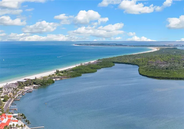 2nd image of 211 Skiff Pt, Clearwater Beach, FL 33767